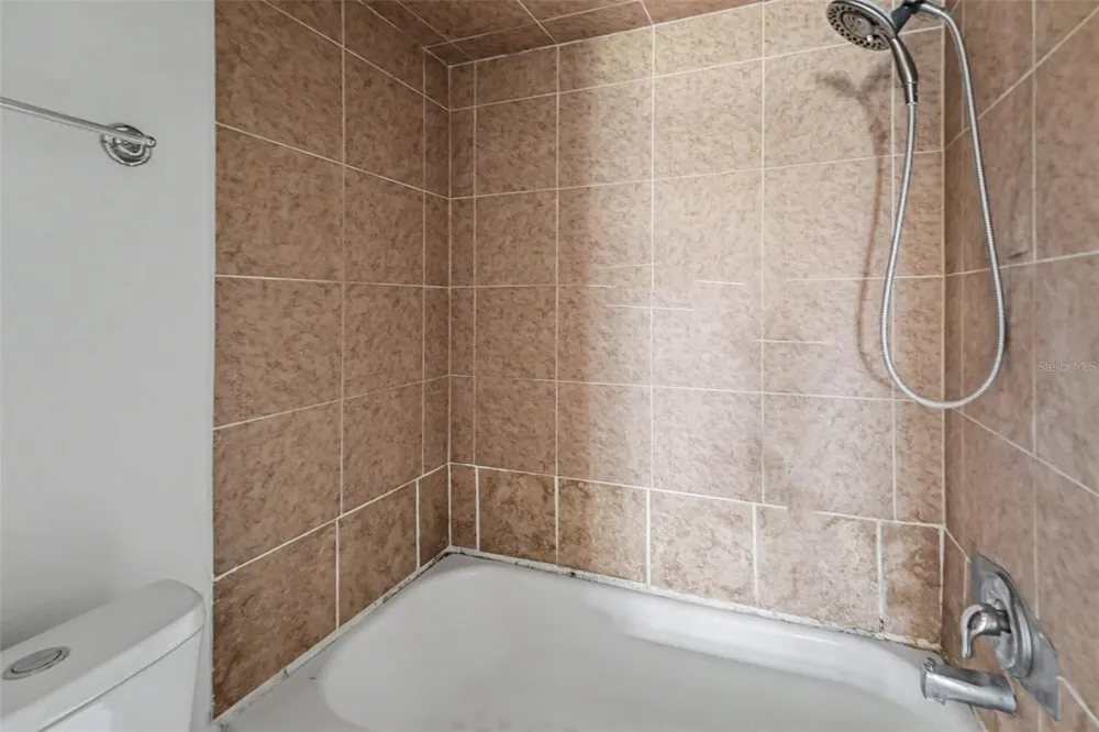 200 COUNTRYCLUB DRIVE #1205 Largo, FL 33771