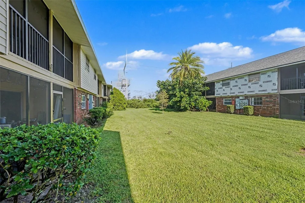 200 COUNTRYCLUB DRIVE #1205 Largo, FL 33771
