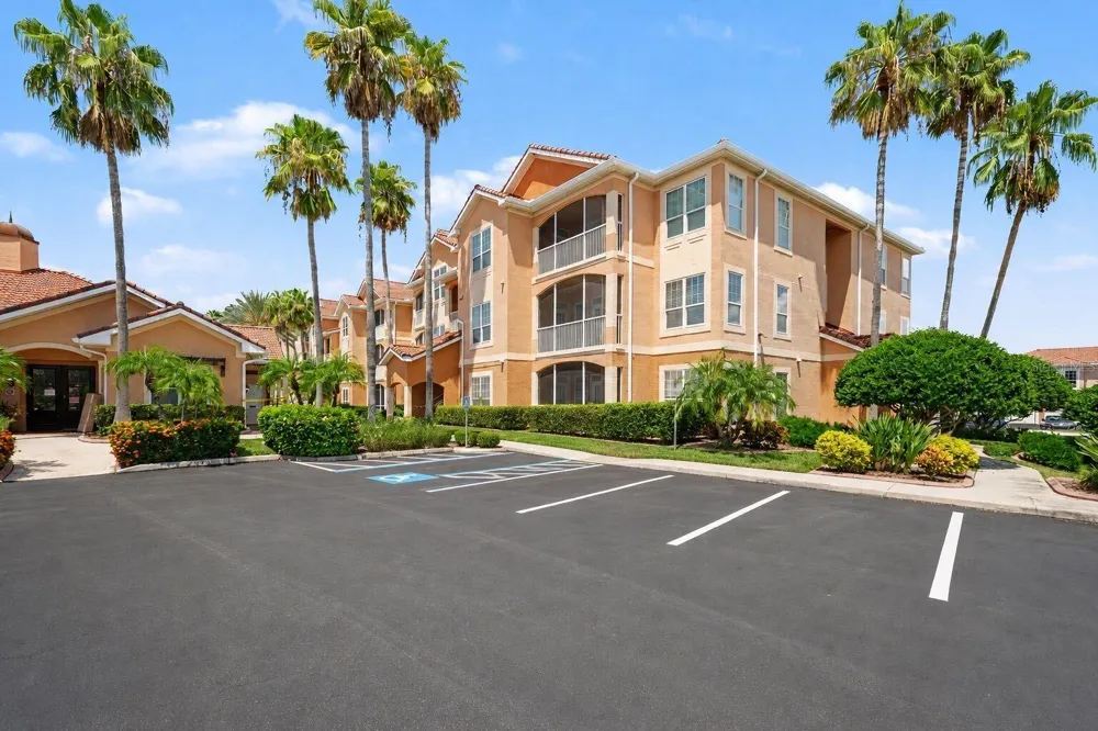 5000 CULBREATH KEY WAY #4-101 Tampa, FL 33611