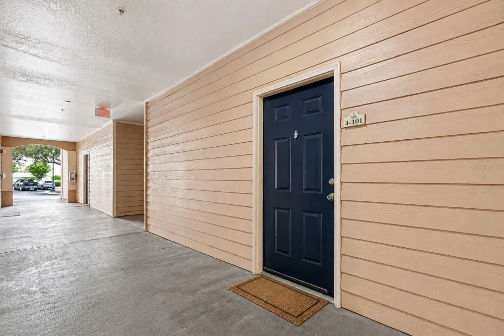 5000 CULBREATH KEY WAY #4-101 Tampa, FL 33611