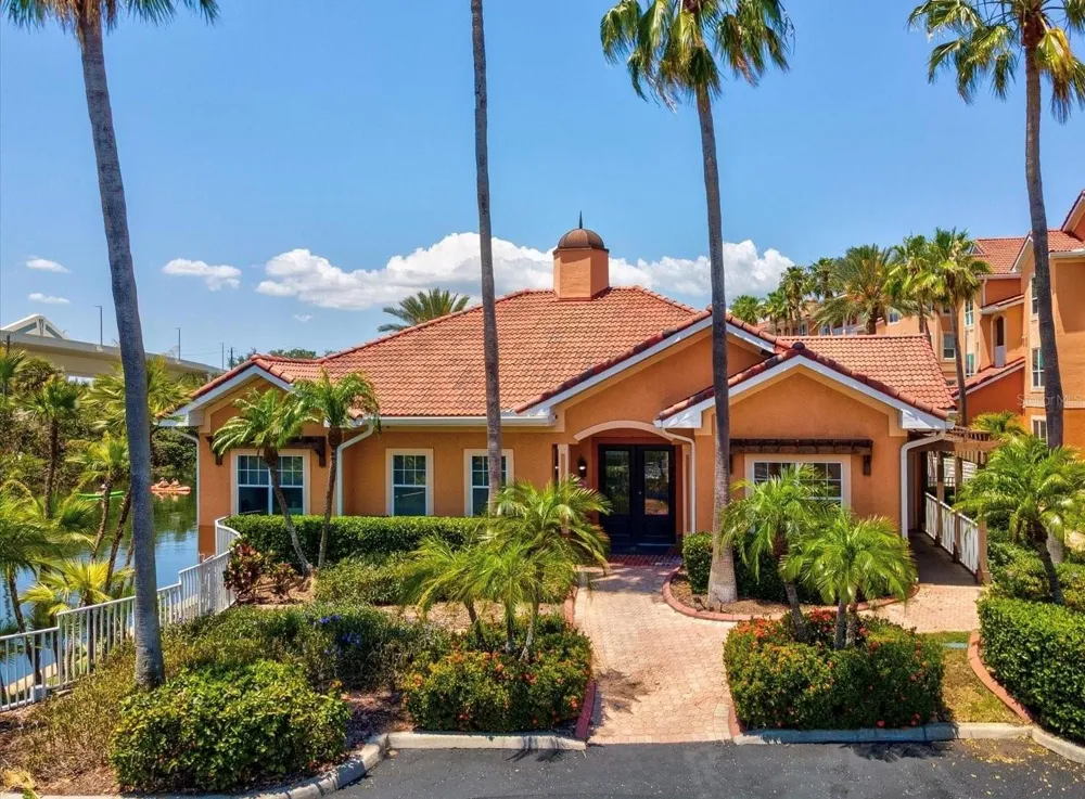 5000 CULBREATH KEY WAY #4-101 Tampa, FL 33611