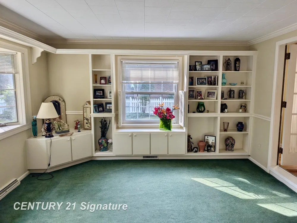 4425 Dirker Road Saginaw Charter Township, MI 48638