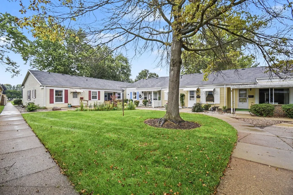 644 Village Lane #90 Georgetown Charter Township, MI 49428