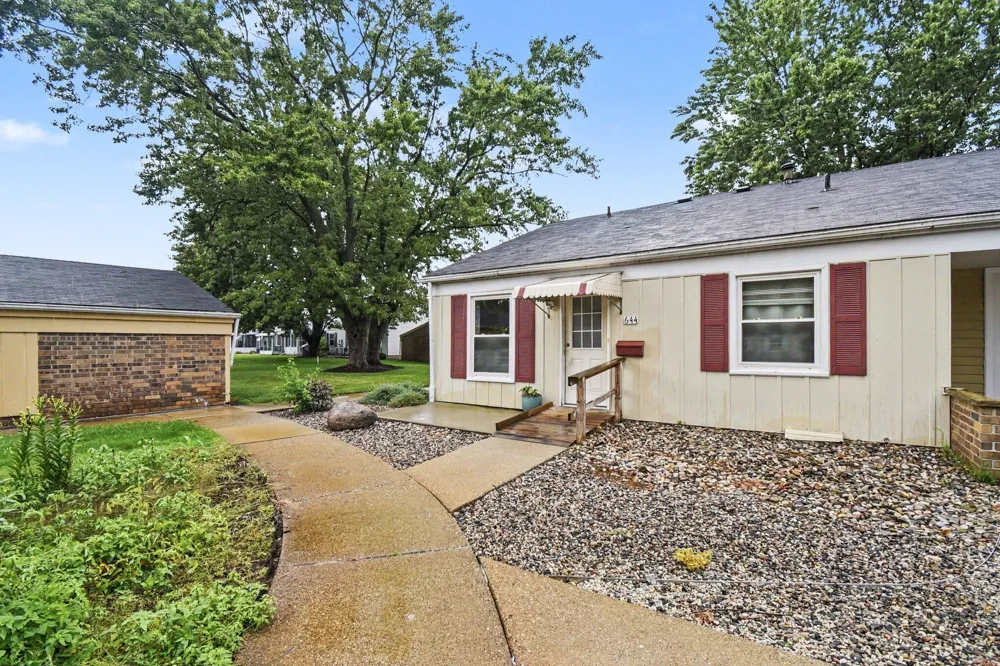 644 Village Lane #90 Georgetown Charter Township, MI 49428