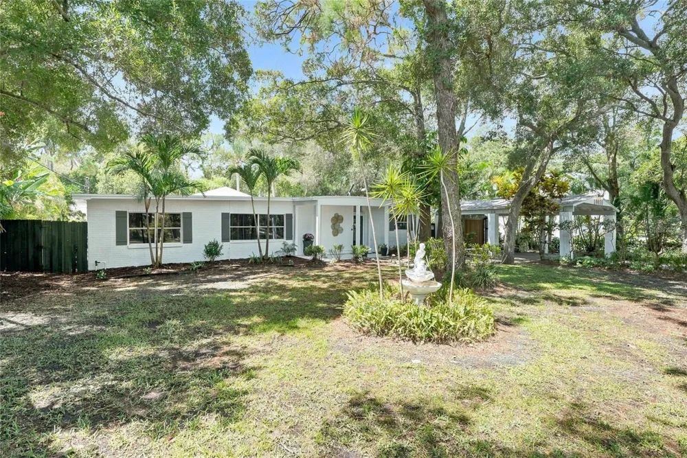 10030 59TH AVENUE St Petersburg, FL 33708
