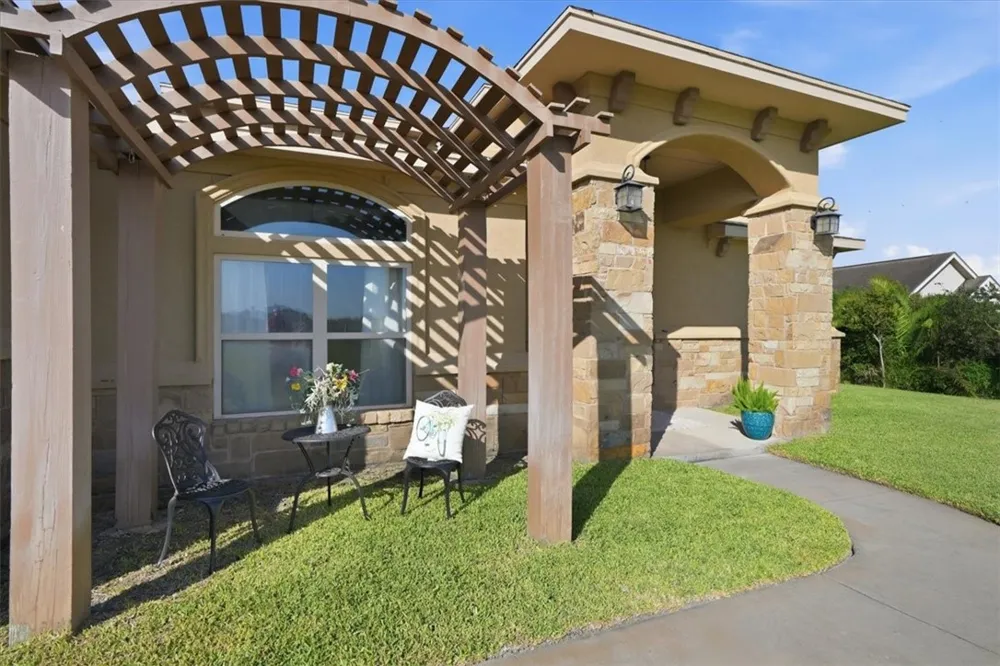 1023 CR 3651 Sandia, TX 78383