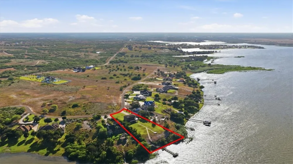 1023 CR 3651 Sandia, TX 78383