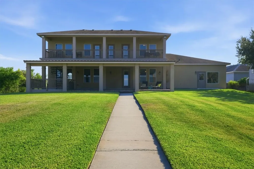 1023 CR 3651 Sandia, TX 78383