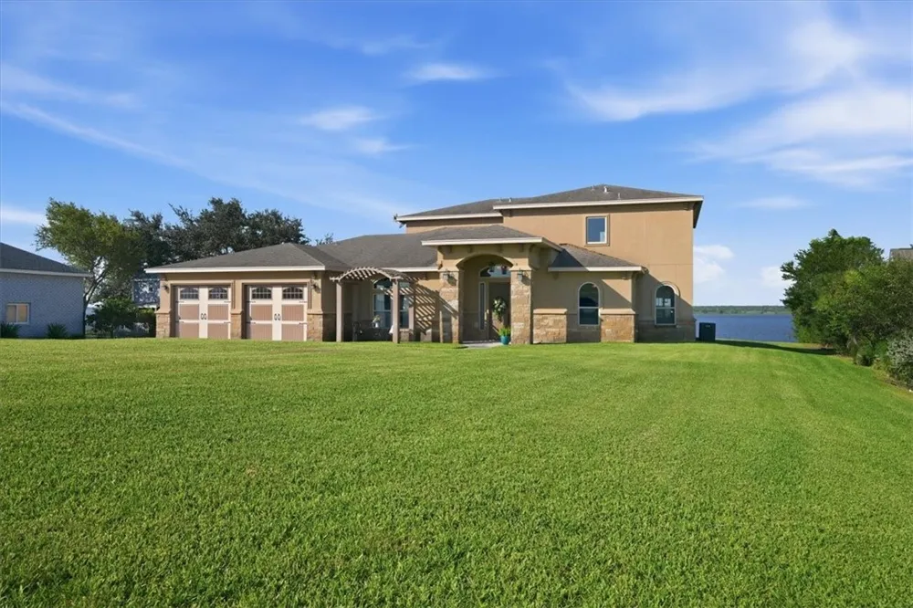 1023 CR 3651 Sandia, TX 78383