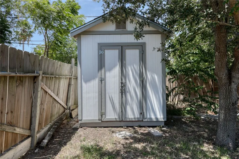 4346 Amherst Drive Corpus Christi, TX 78412