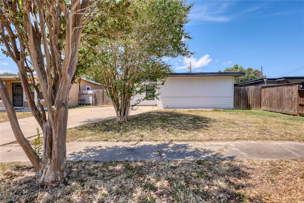 4346 Amherst Drive Corpus Christi, TX 78412
