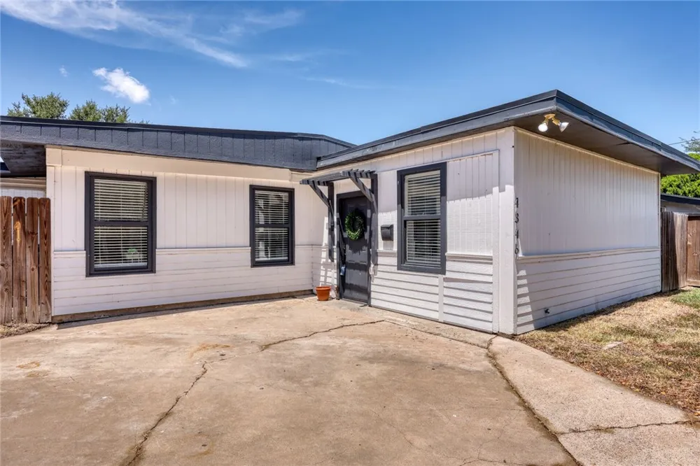 4346 Amherst Drive Corpus Christi, TX 78412