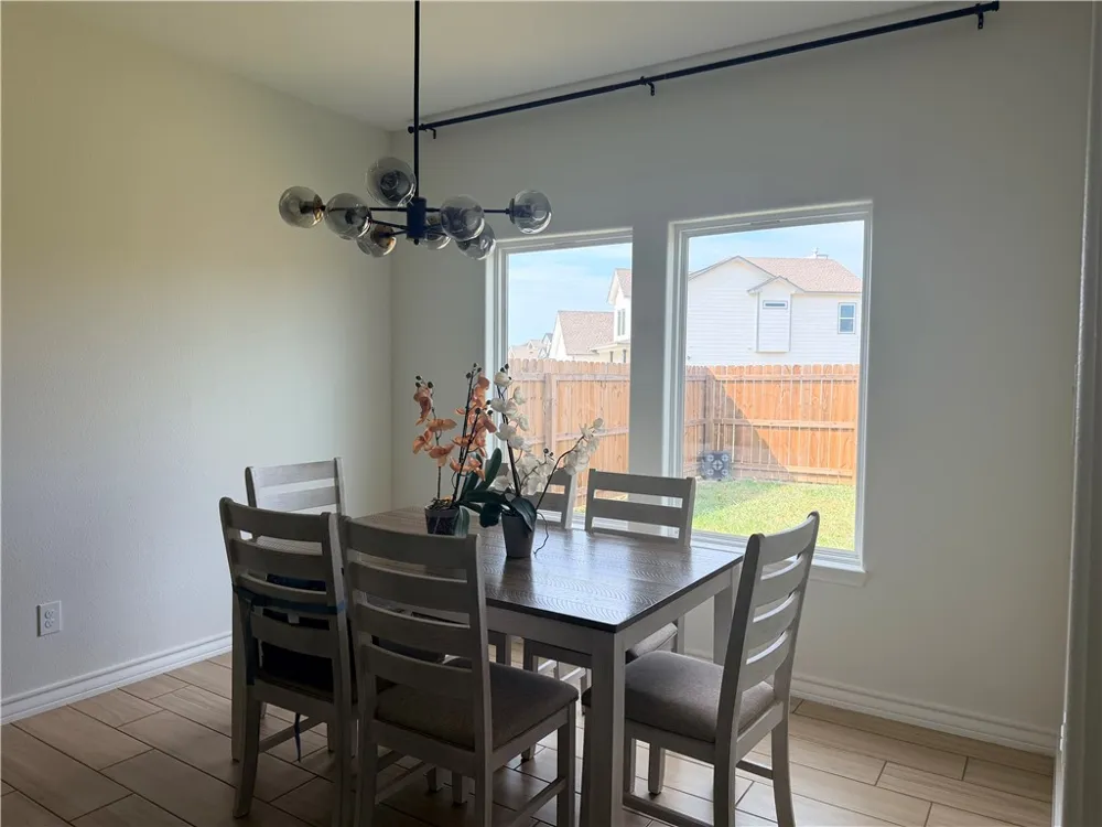 12818 Madalynn Drive Corpus Christi, TX 78410