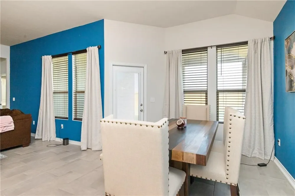 1039 Ocean Breeze Street Portland, TX 78374