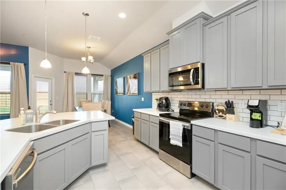 1039 Ocean Breeze Street Portland, TX 78374