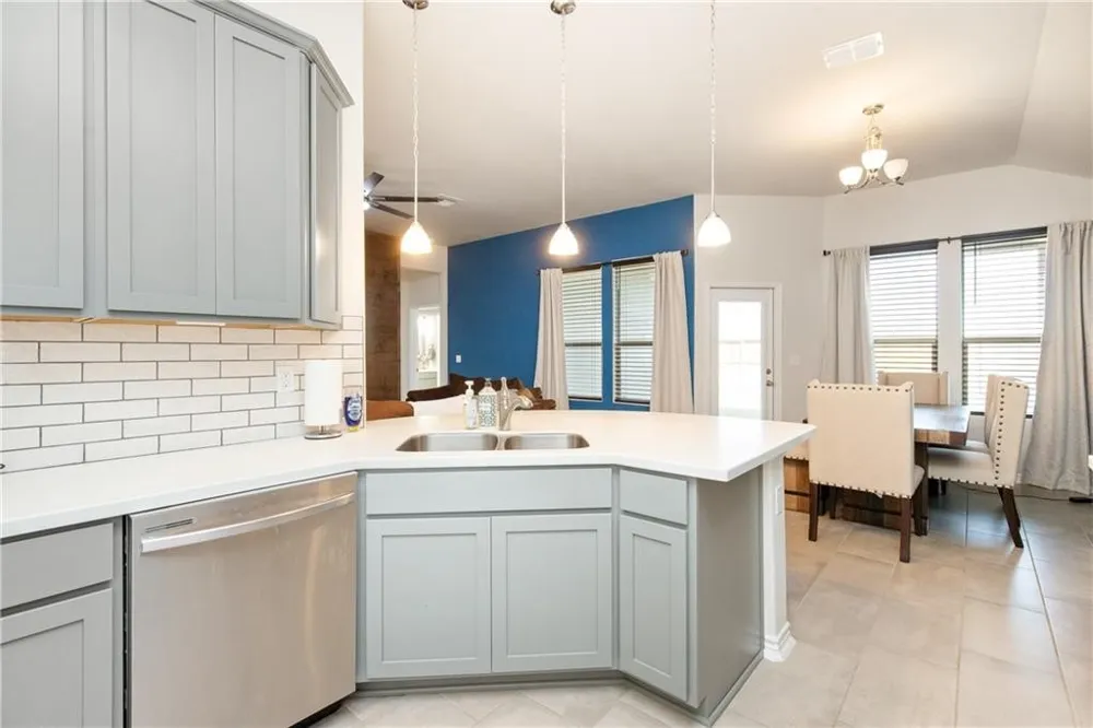 1039 Ocean Breeze Street Portland, TX 78374