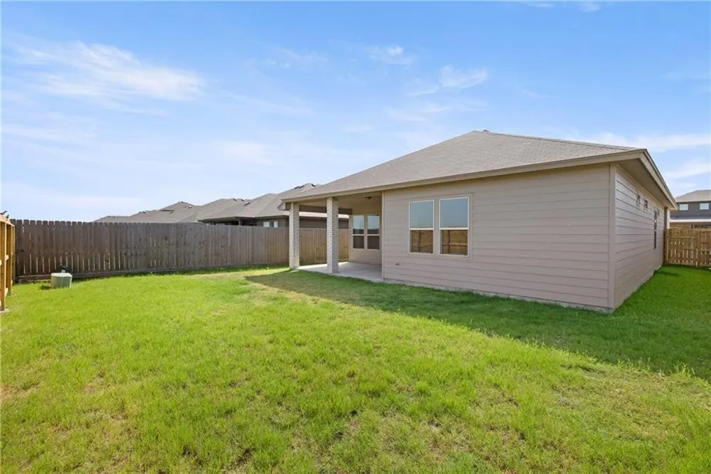 1039 Ocean Breeze Street Portland, TX 78374