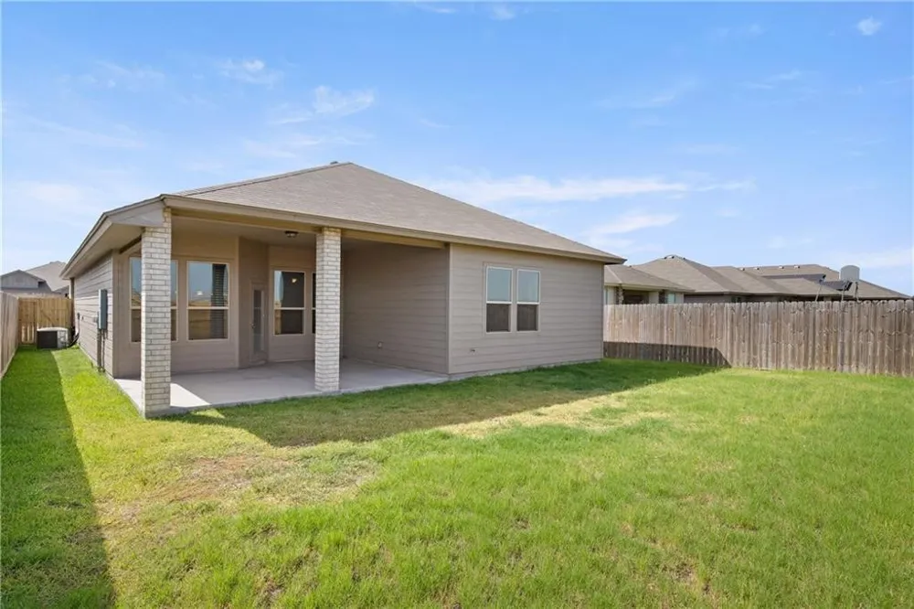 1039 Ocean Breeze Street Portland, TX 78374