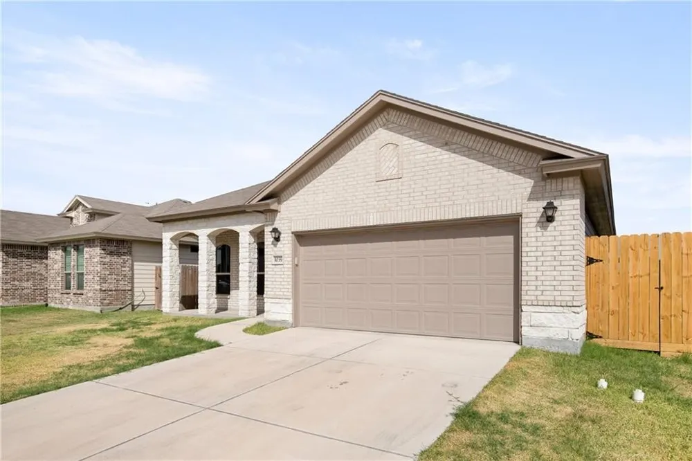 1039 Ocean Breeze Street Portland, TX 78374