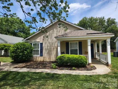 3077 Champion Lane SW