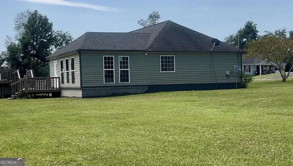 176 Matts WAY Douglas, GA 31535