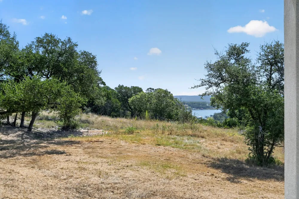18213 Gregg Bluff Road Jonestown, TX 78645