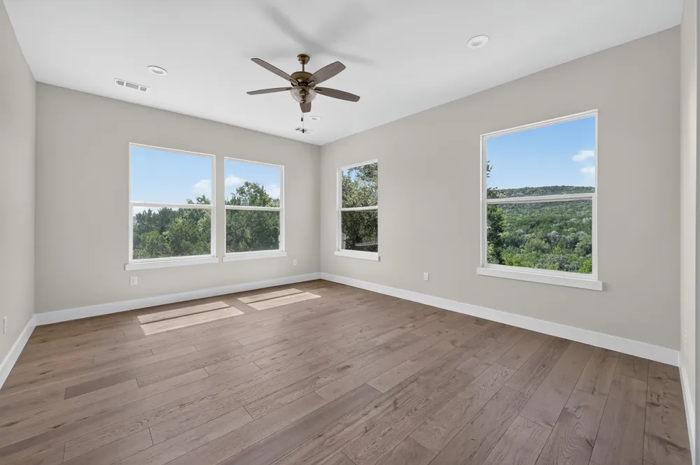 18213 Gregg Bluff Road Jonestown, TX 78645