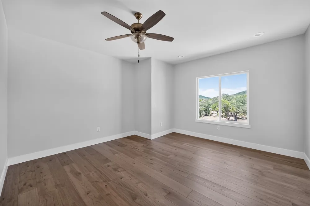 18213 Gregg Bluff Road Jonestown, TX 78645