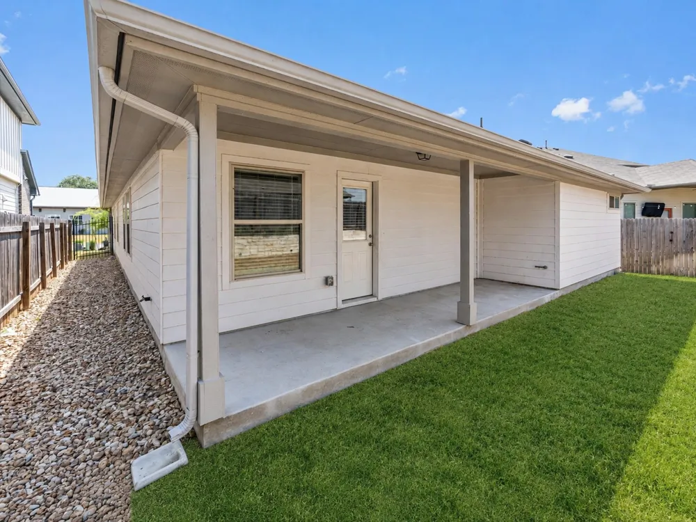 113 Caney Cove Leander, TX 78641