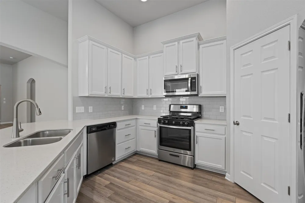 113 Caney Cove Leander, TX 78641