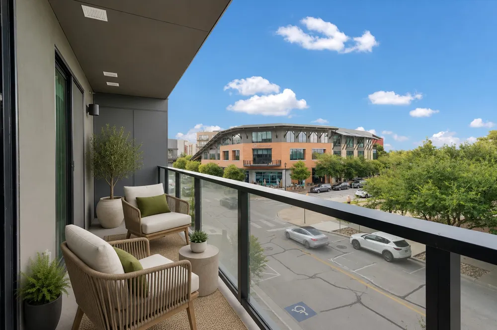 1701 Simond Avenue #226 Austin, TX 78723