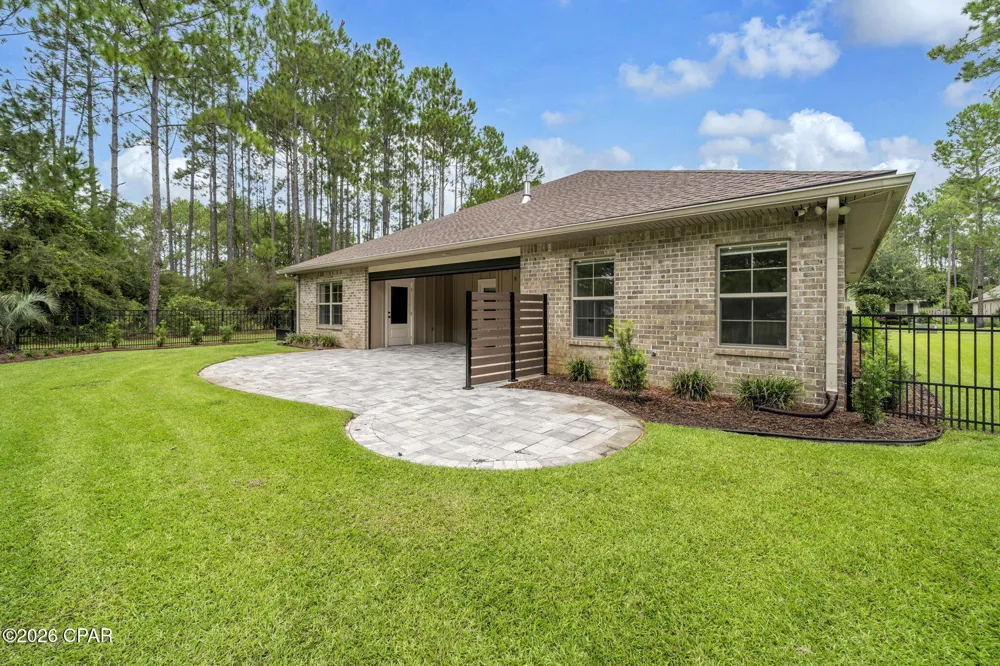 37 Melody Lane Freeport, FL 32439