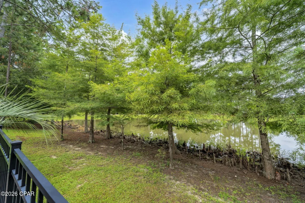 37 Melody Lane Freeport, FL 32439