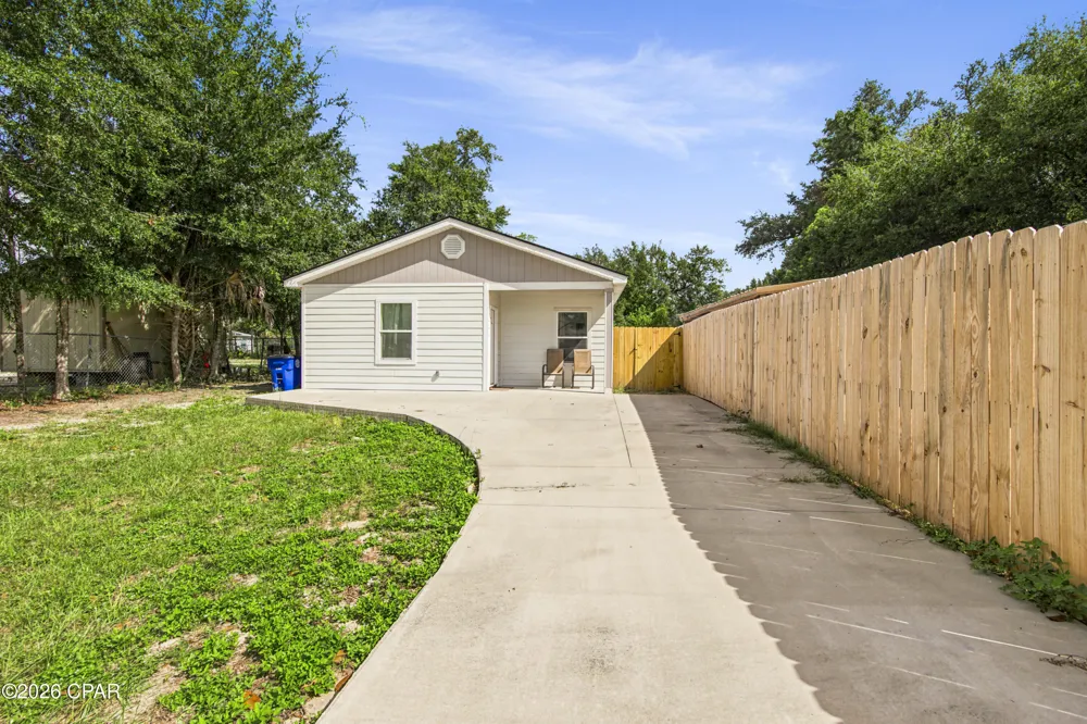 1003 E 8th Street Panama City, FL 32401