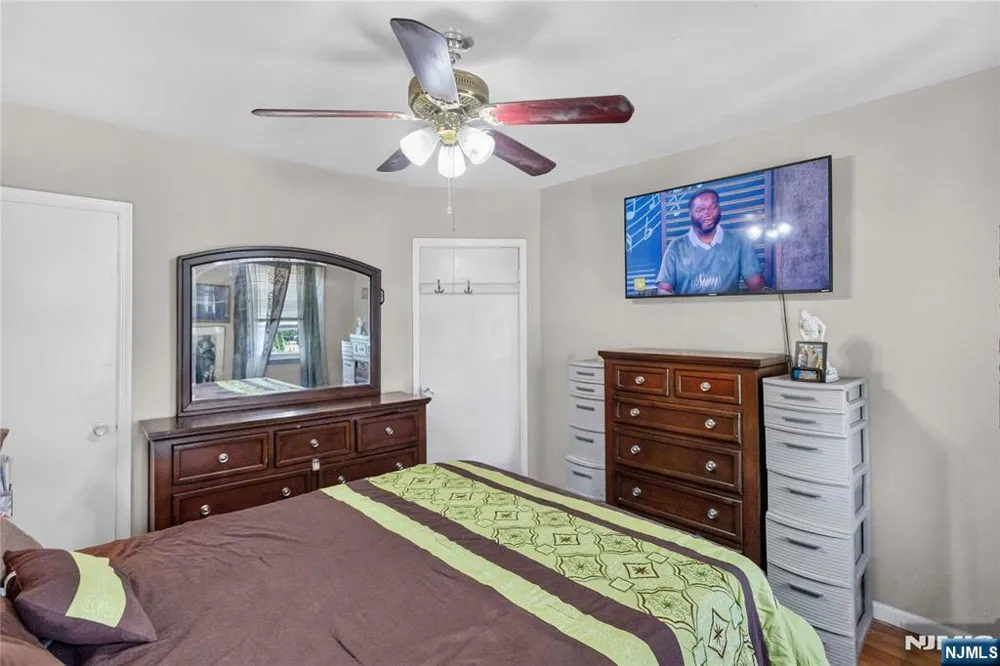 12 Maple Street Garfield, NJ 07026