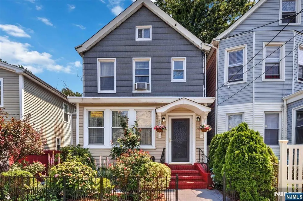 12 Maple Street Garfield, NJ 07026