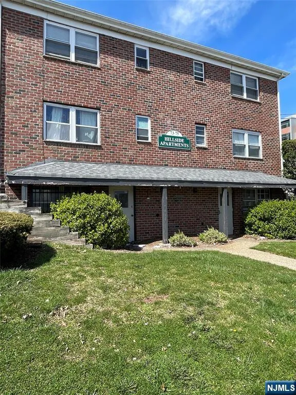 75 1st Street 12 Hackensack, NJ 07601