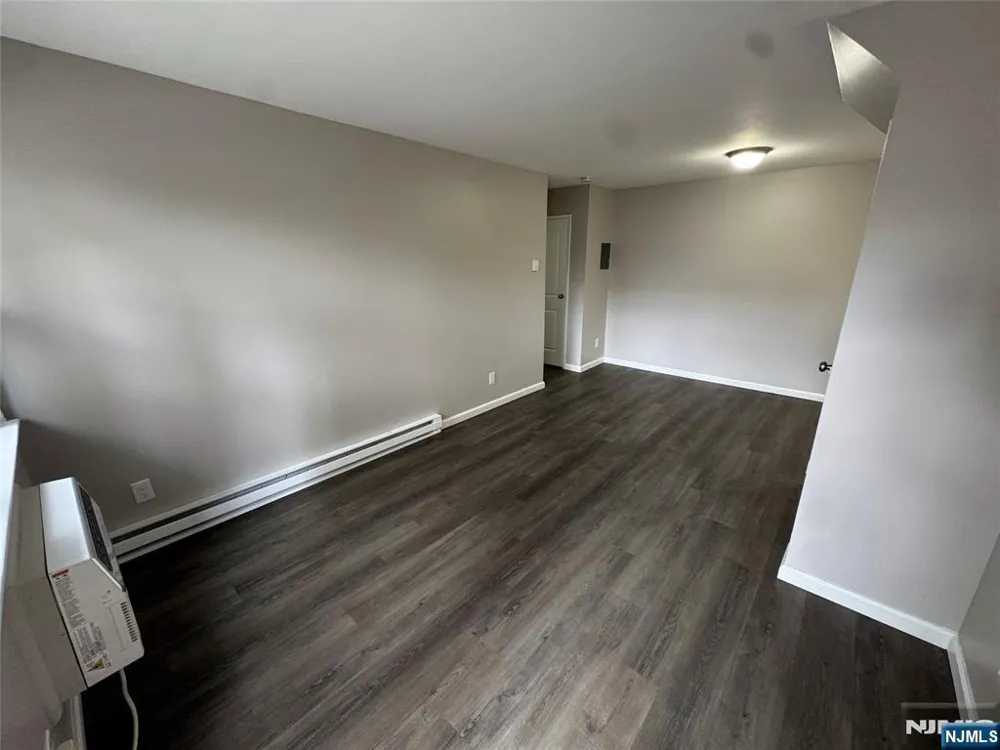 75 1st Street 12 Hackensack, NJ 07601
