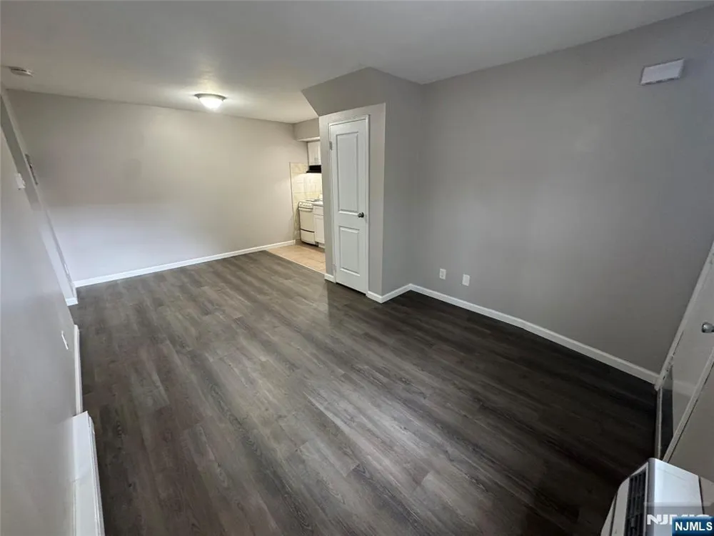 75 1st Street 12 Hackensack, NJ 07601