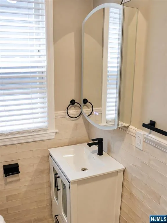 147 Claremont Avenue Montclair, NJ 07042