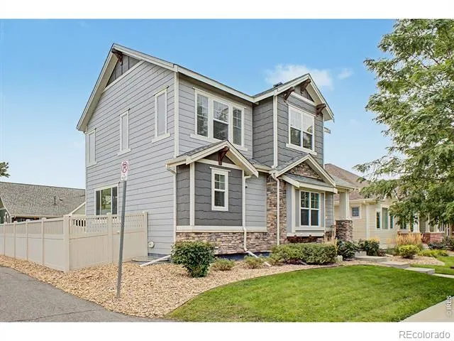 1424 Bluemoon Drive Longmont, CO 80504