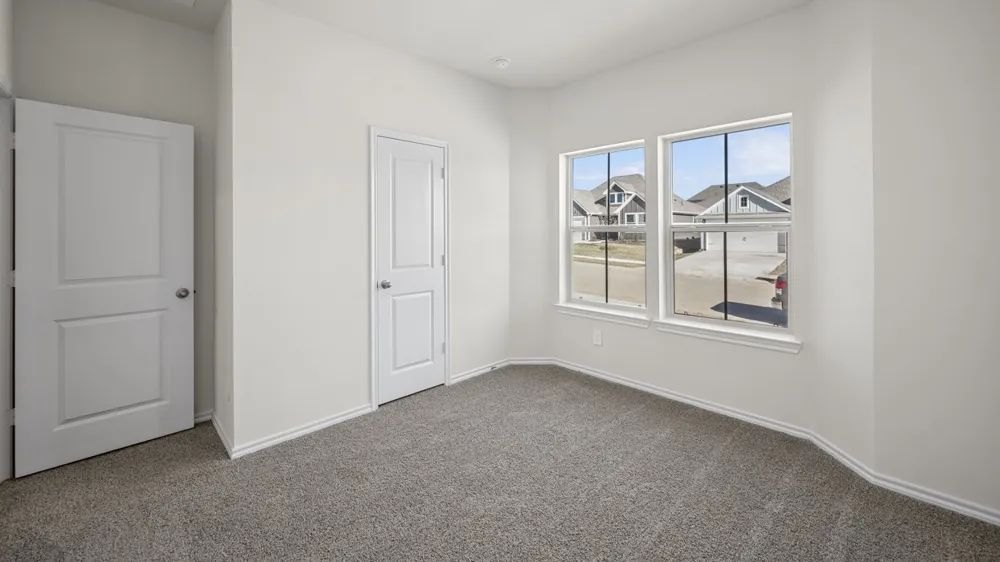 5033 Shumard Drive Lindale, TX 75771