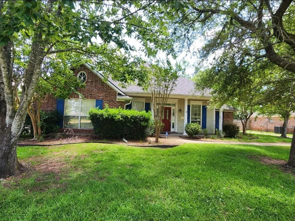 1712 Castlewood Drive Bossier City, LA 71111