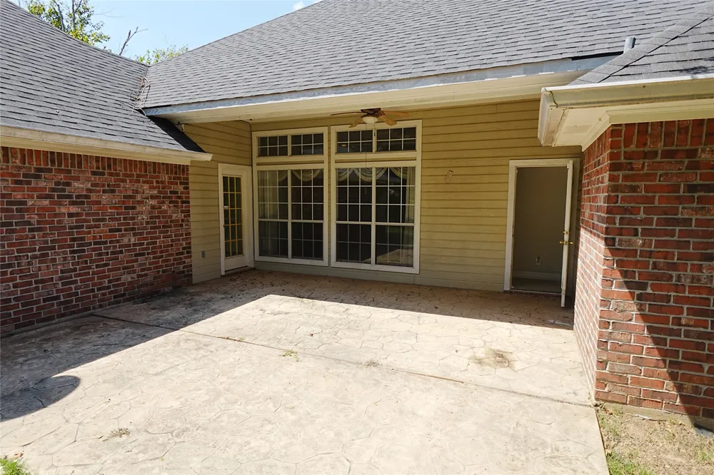 1712 Castlewood Drive Bossier City, LA 71111