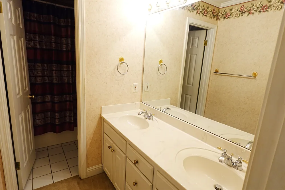 1712 Castlewood Drive Bossier City, LA 71111