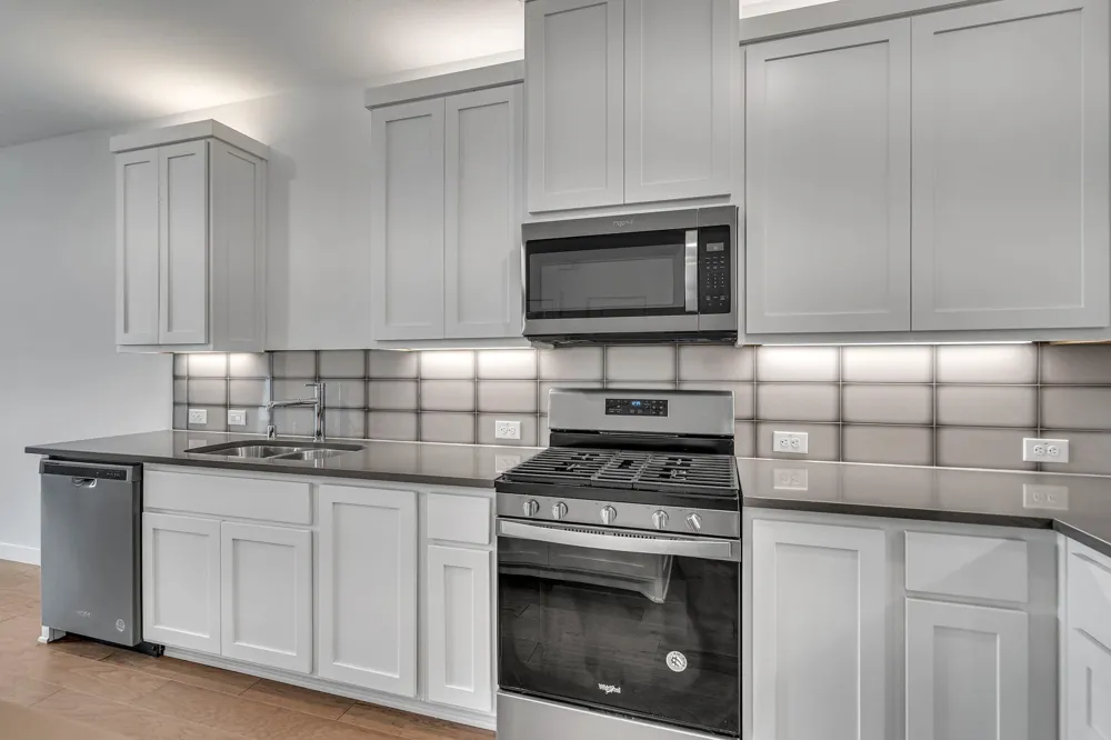 611 COLLIER DRIVE Plano, TX 75075