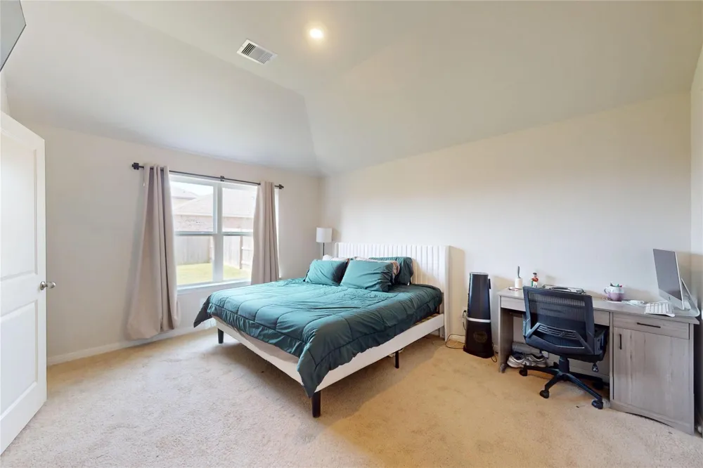 14111 Mainmast Drive Santa Fe, TX 77510