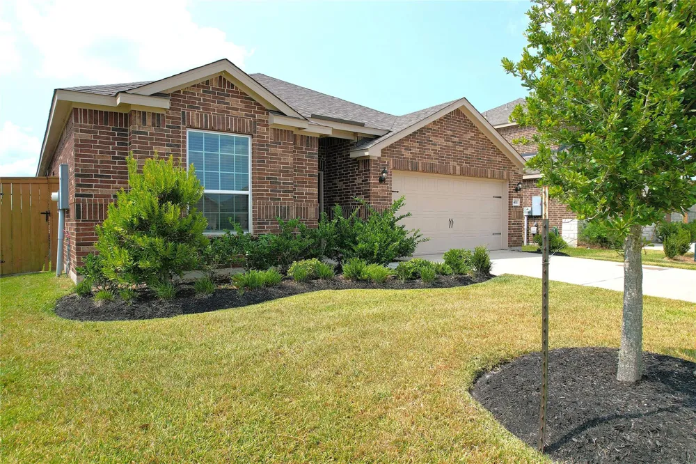 14111 Mainmast Drive Santa Fe, TX 77510