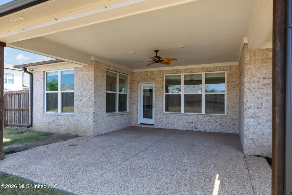 6509 S Briar Lane Olive Branch, MS 38654