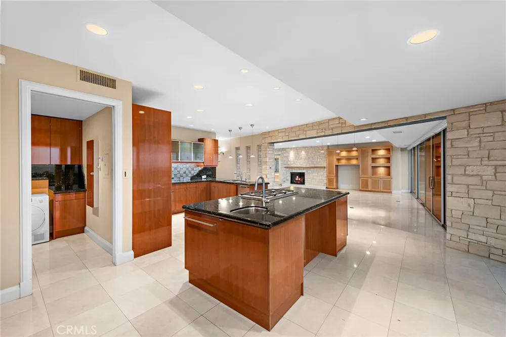 2801 Setting Sun Corona del Mar, CA 92625